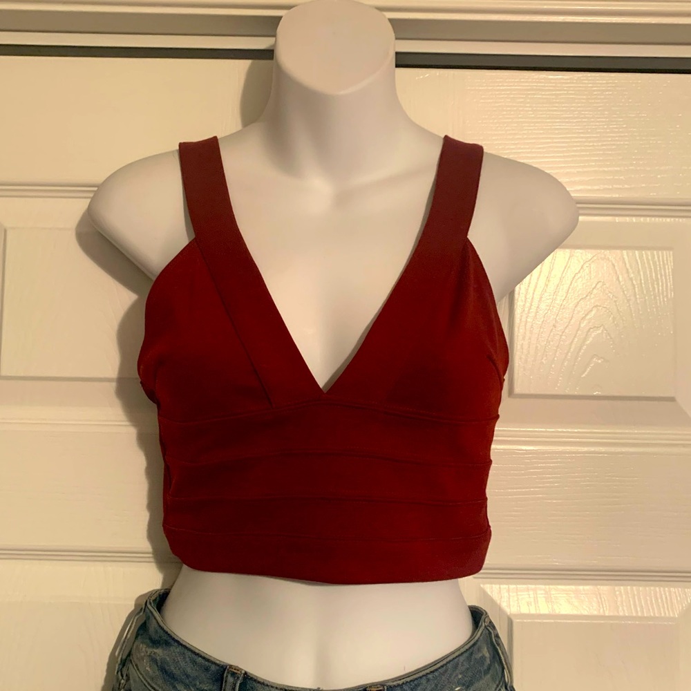 Urban Outfitters❤️Out from under crop top🌟